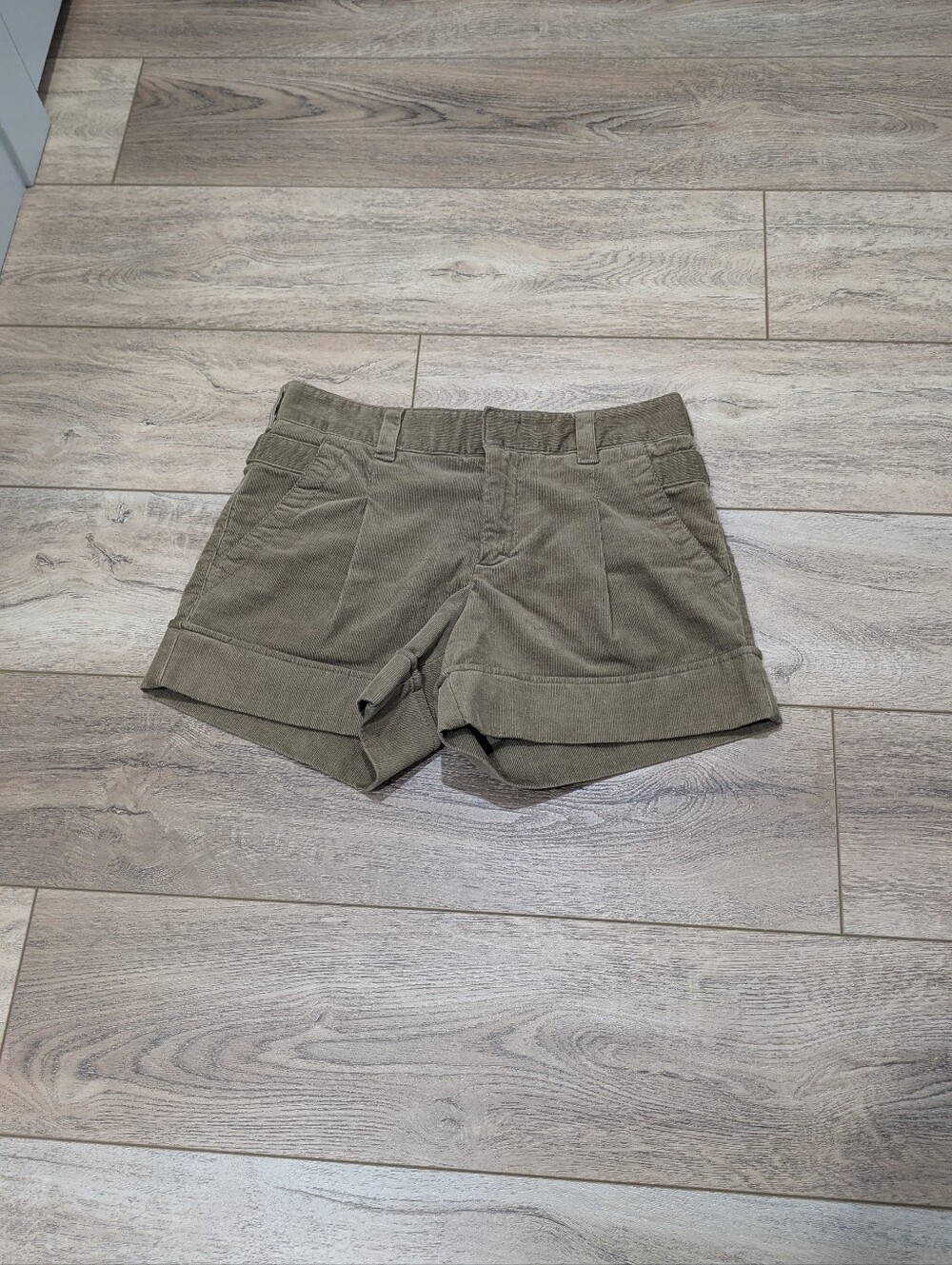 Vince Olive Green Corduroy High-Waist Shorts